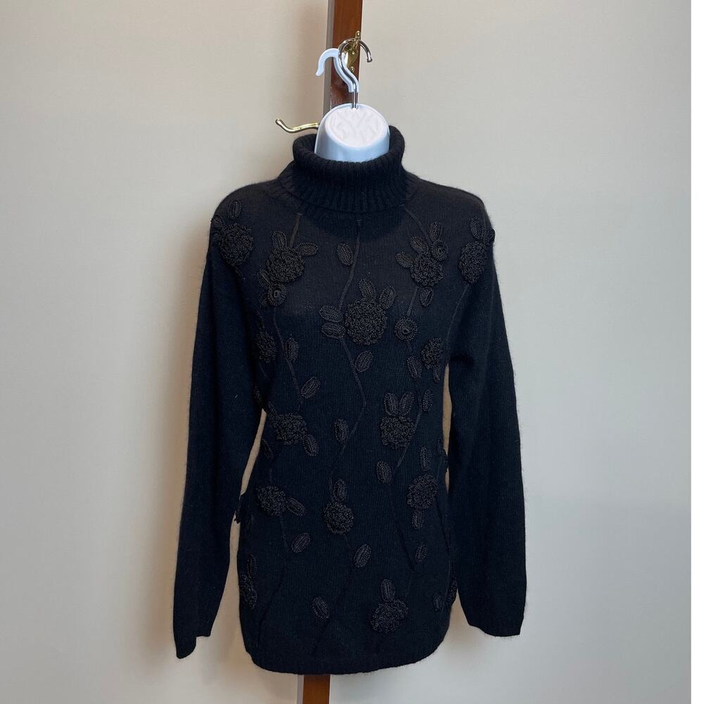 Rafaella Black Angora Lambswool Blend Floral Embroidered Turtleneck Sweater Sz S